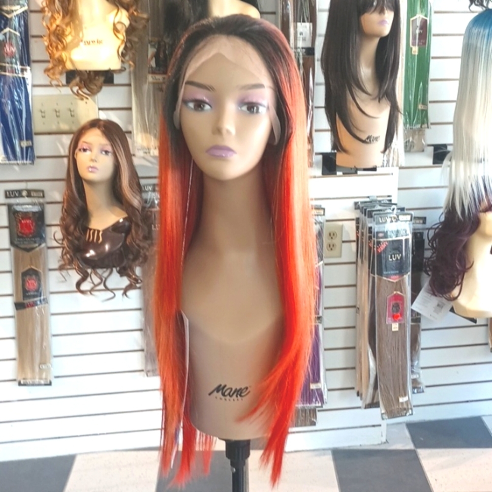 Long Beautiful Ombré Lace Front Wig!!